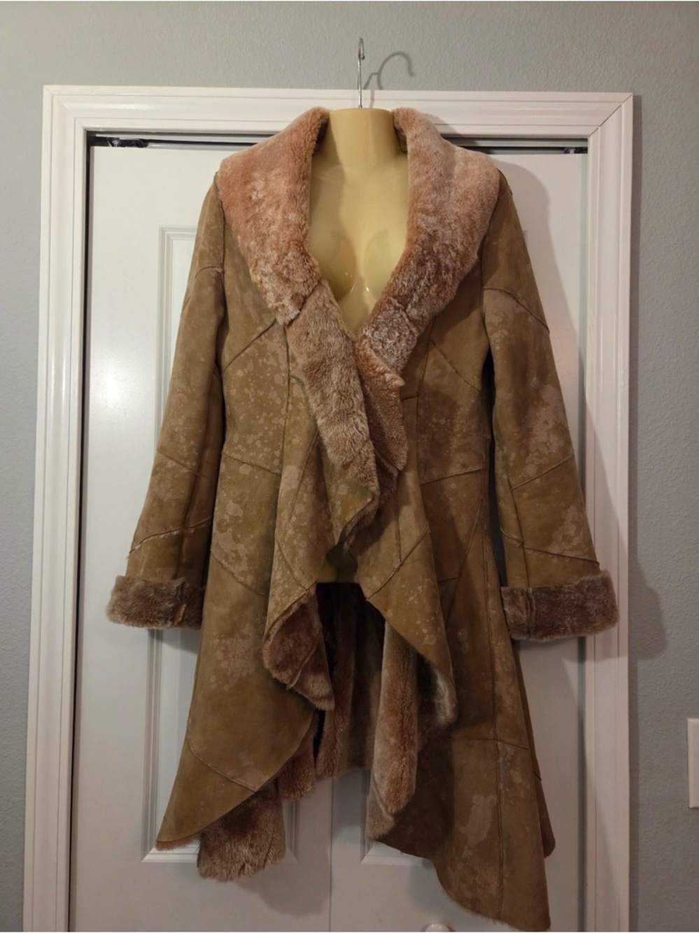 Arden B Vintage Leather Coat